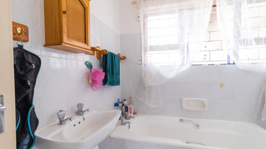 3 Bedroom Property for Sale in Vredenburg Western Cape